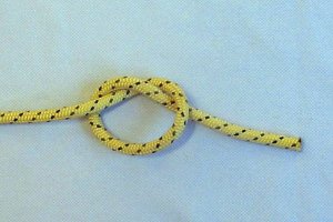 De halve knoop of halve steek