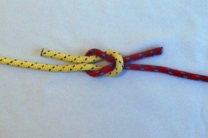 Figuur 11: Platte knoop of reefsteek