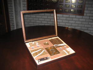 De sigarenkist die in de Weeghconst te vinden is.